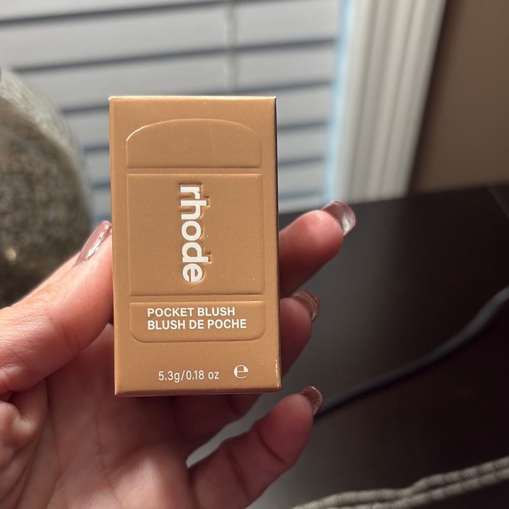RHODE Pocket Blush in piggy